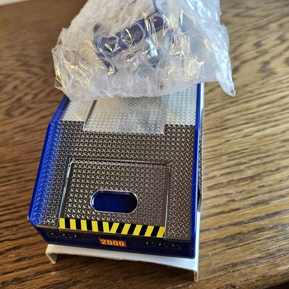 Vintage Pro-Stock Transporter 2000 Sunoco 7th in a Series Preowned - Picture 7 of 9